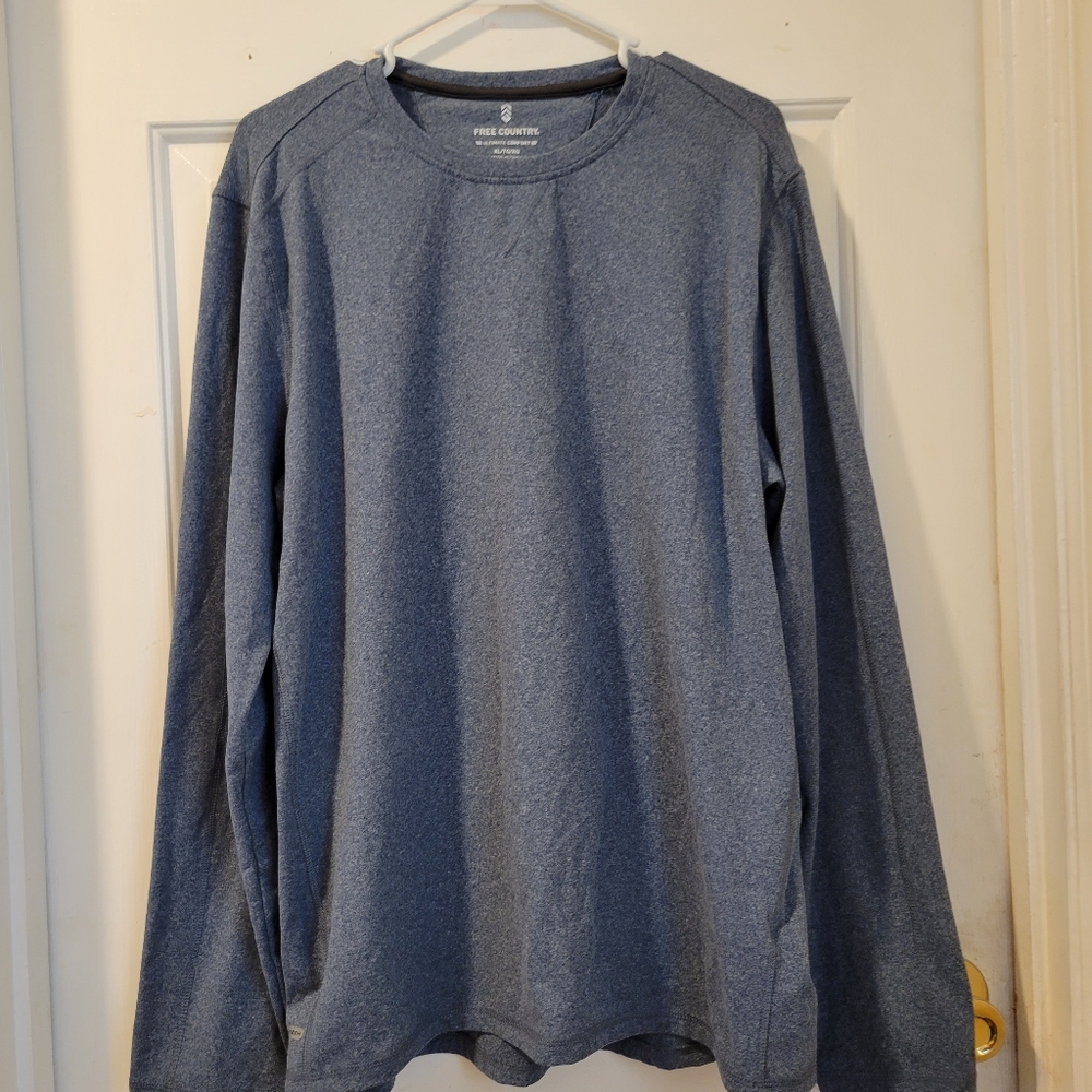 Xl navy blue long sleeve  free country butter soft shirt
